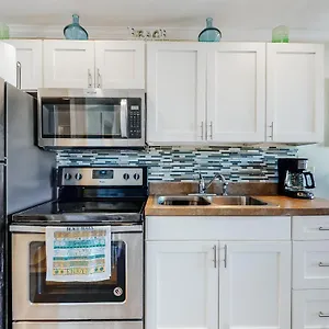  Apartment Harbor Breeze 58 United States